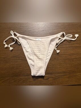 NWT wild fable Crochet Lace Cream Tie-Side Bikini Bottom